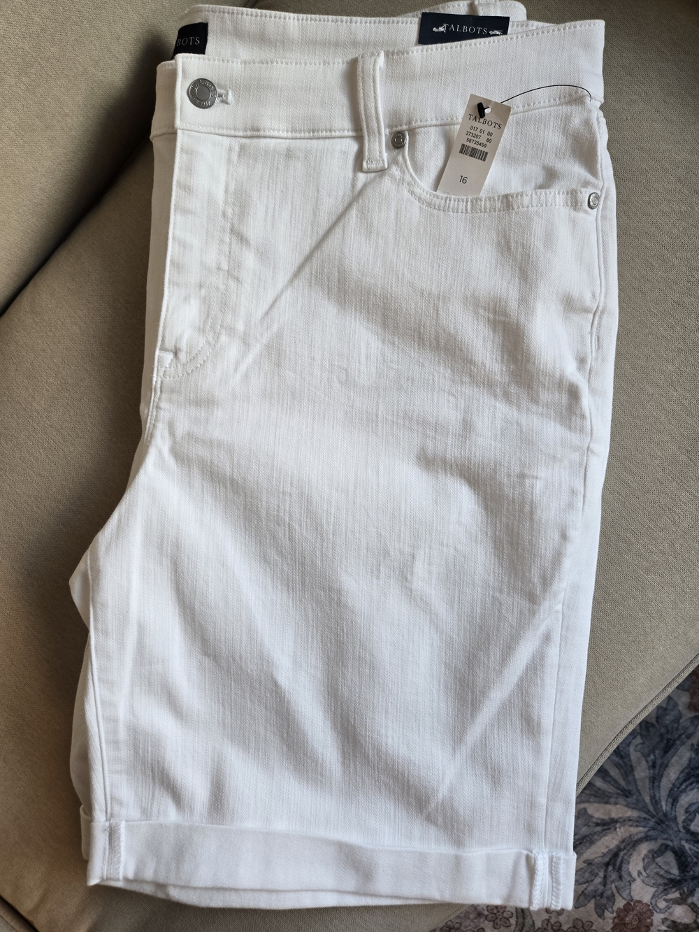 Talbots Girlfriend Denim Short 9" White | Size 16 | NWT